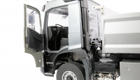 Double E Volvo FMX E015 Muldenkipper 6x4 1:14 RTR silber